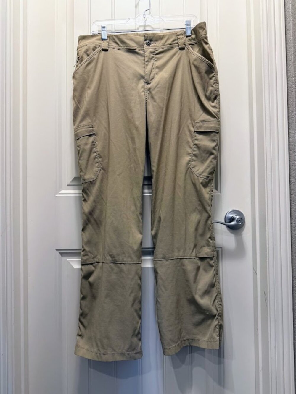 Duluth Trading Co. Women's Dry on the Fly Bootcut Cargo Pants - Tan/Khaki 14x31
